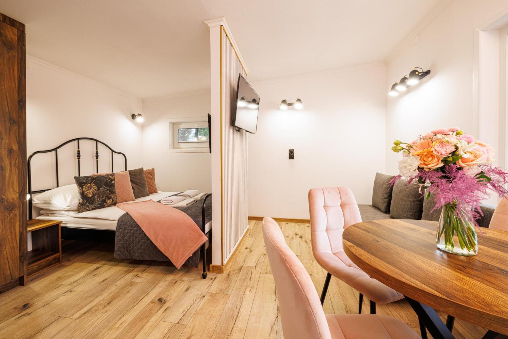 Dom Goscinny Marta - Pokoje, Apartamenty, Domki Krynica Morska Ngoại thất bức ảnh