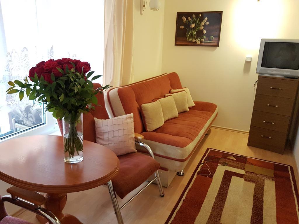 Dom Goscinny Marta - Pokoje, Apartamenty, Domki Krynica Morska Phòng bức ảnh